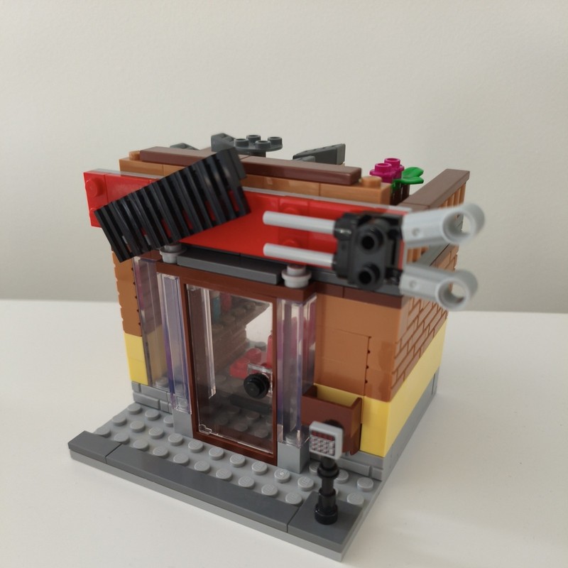 LEGO Creator Barber Shop Modular from 31097 Set
