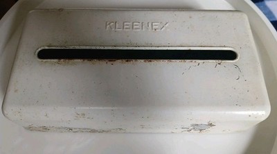 Vintage White Painted Chrome Kleenex Tissue Dispenser/Holder Wall Mount NO KEY