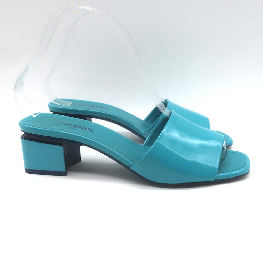 Chanel 22C CC Block Heel Mule Sandals Turquoise Patent Leather