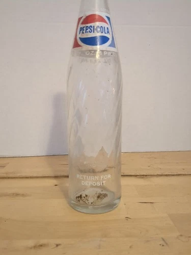 Pepsi Cola Vintage 16 oz Swirl Design Soda Bottle 1 Pint