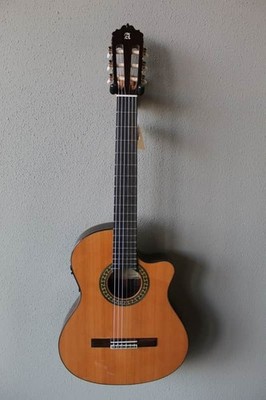 Brand New Alhambra 5P CT US Nylon String Acoustic/Electric Classical Guitar