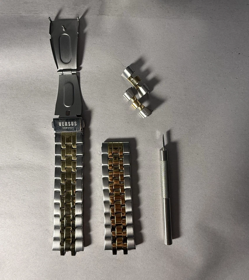 Versus Versace Men’s Watch With Genuine  Leather Band Metal Bracelet - Image 3 of 4