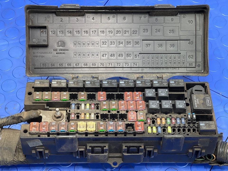 Bloque de conexiones relé caja de fusibles motor Ford Expedition 2009-2014 OEM 9L1Z14A068A Foto 3 de 4