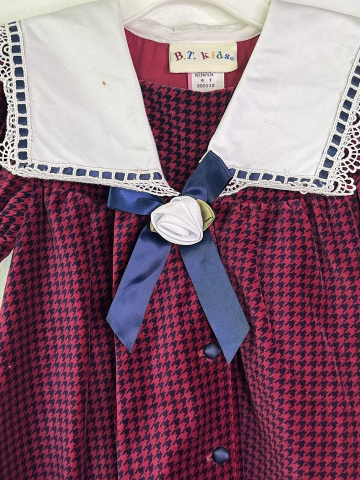 Vestido De Colección Borgoña Rojo Terciopelo 4T Espiga Blanco Encaje Yugo Navidad B.T Niños Foto 3 de 4