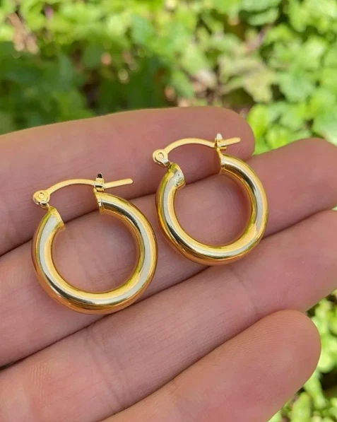 Aretes Redondos Chapados En Oro Amarillo 14K, Estilo Bola, Cierre Leverback, Hechos En Brasil, Sin Níquel