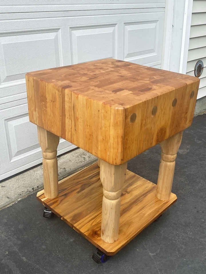 Hermoso bloque antiguo de carnicero de arce, principios de 1900-1930, hecho en Kingston, Nueva York. Foto 2 de 4