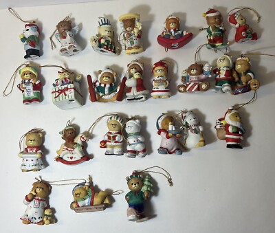 Bronson Collectibles The Bears of Christmas Ornament Collection. Complete 
