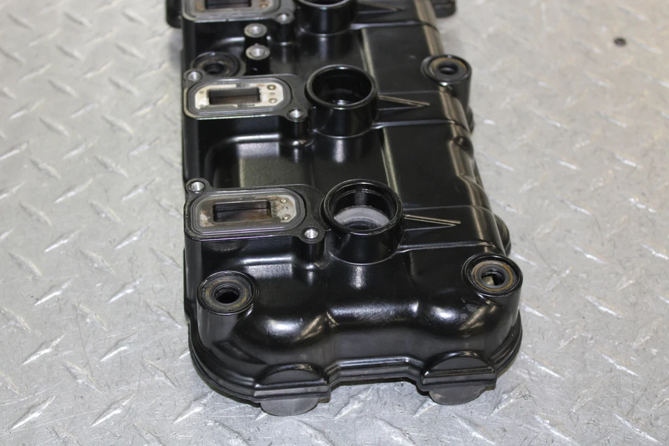 Triumph Speed 2009 triple motor extremo superior cubierta de culata T1261331 Foto 3 de 4