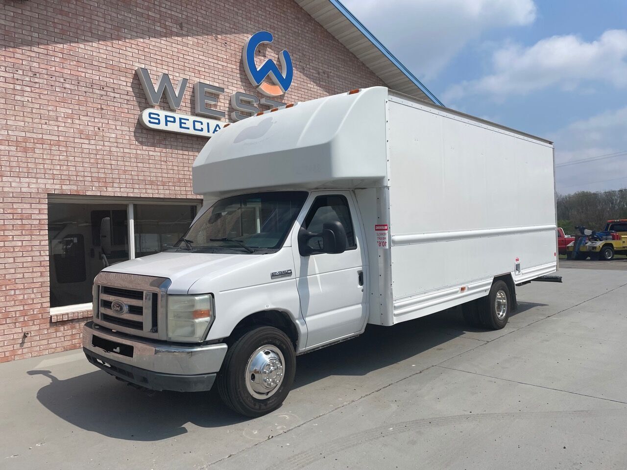 2008 Ford Delivery Van Box Truck Cube Step eBay