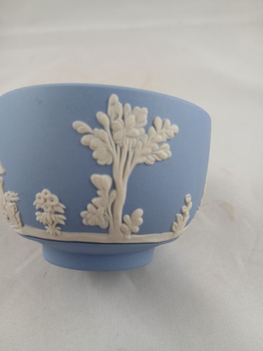 Wedgwood Mini Sugar Bowl Jasperware Blue White Vintage British - Picture 6 of 10