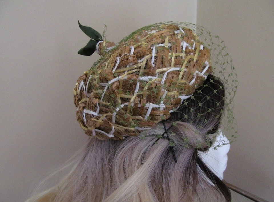 Sombrero Pastillero Vintage Años 50 1960 Con Velo Novedad Piña Pastillero Sombrero Foto 3 de 4