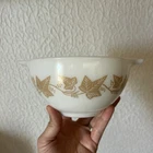 Vintage PYREX Cinderella Sandalwood Mixing Bowl #441  1.5 Pint with Tan Leaves