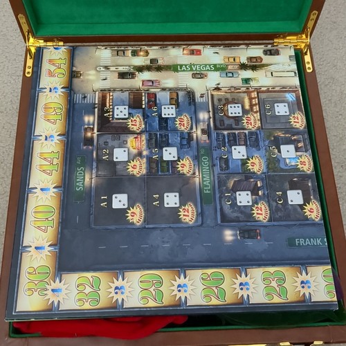Lords of Vegas 10th anniversary Boss Edition - Mayfair Games - VERY RARE and OOP - 第 2/19 張圖片