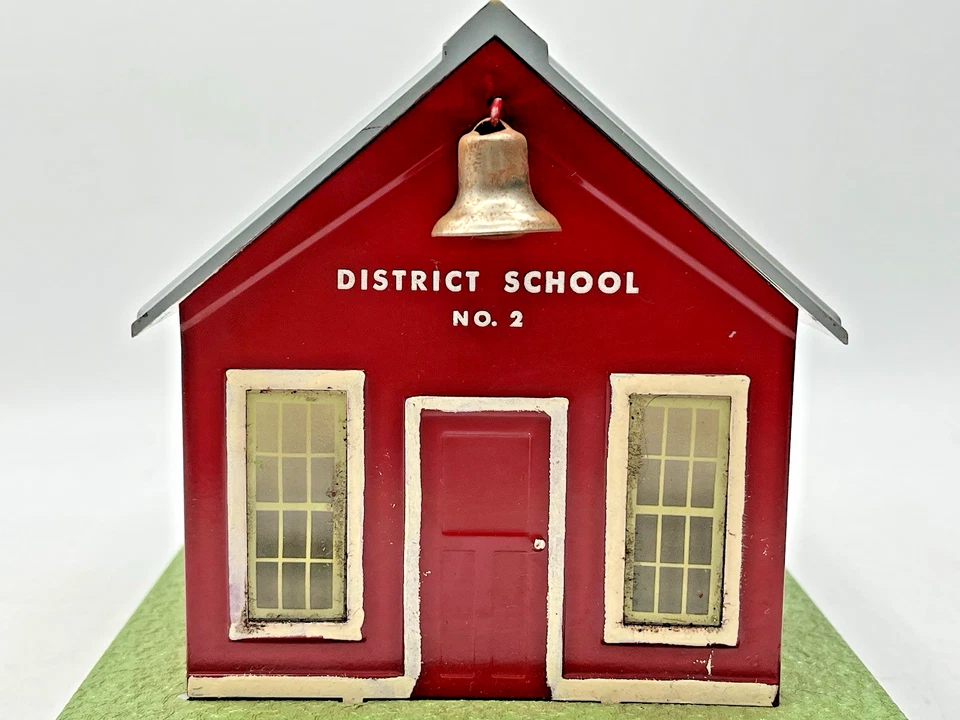 Gilbert American Flyer S Gauge #50 District School w/Gray Roof in Excellent Cond - Image 2 of 4