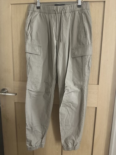 Abercrombie And Fitch Herrenhose grün Cargo Style Größe M kaum getragen