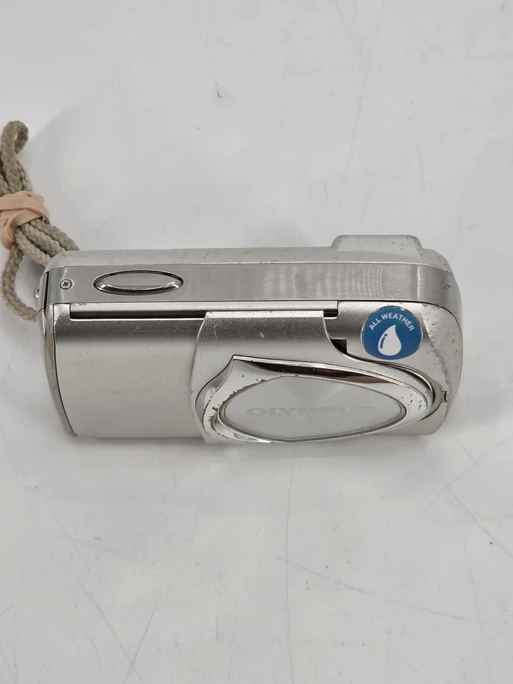 Câmera Digital Olympus Stylus 300 Prata Point And Shoot Sem Bateria NÃO TESTADA - Imagem 2 de 4