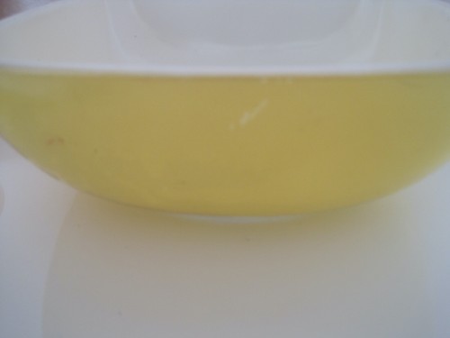 Pyrex Square Yellow Dish - Picture 5 of 7