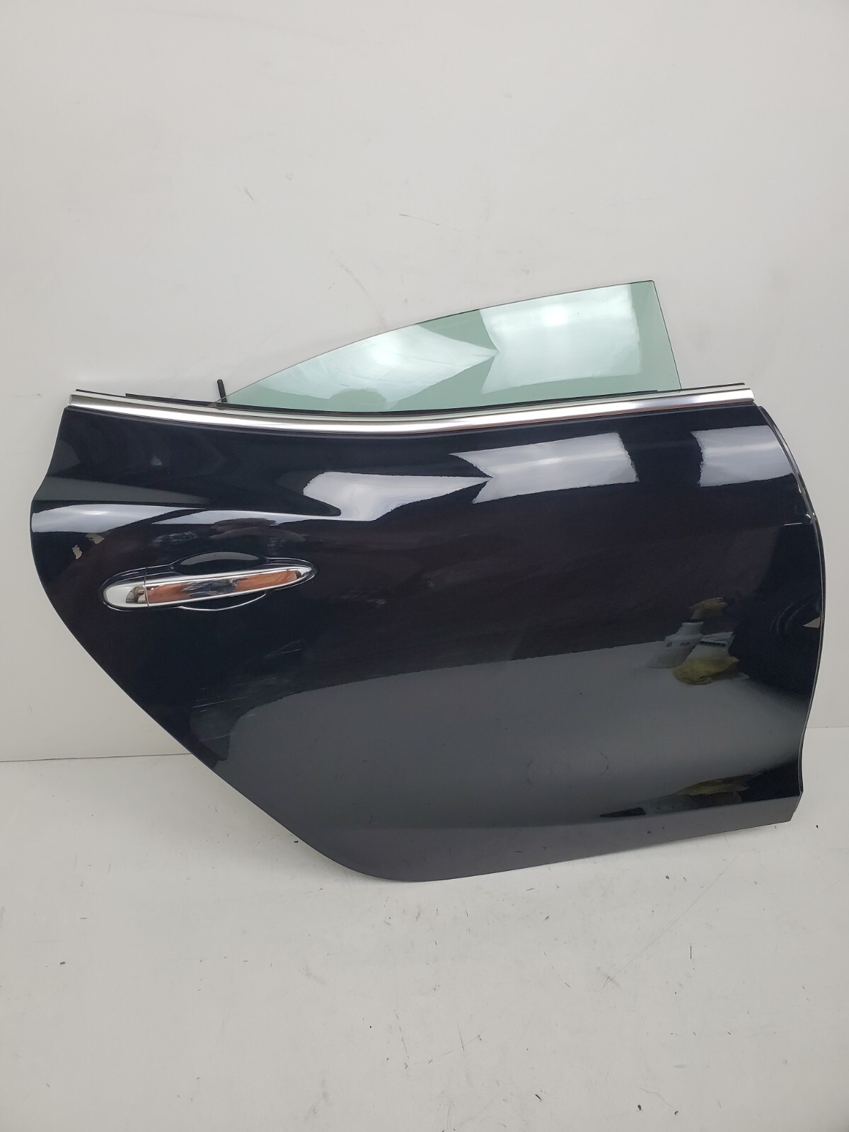 2014-2024 MASERATI GHIBLI SQ4 REAR RIGHT DOOR SHELL W HANDLE SPEAKER 820 BLACK