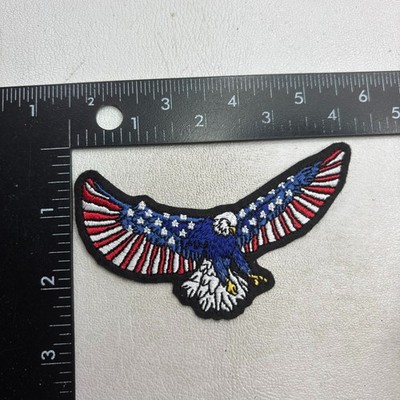 BALD EAGLE WITH USA FLAG WINGS Patch (America) 651F