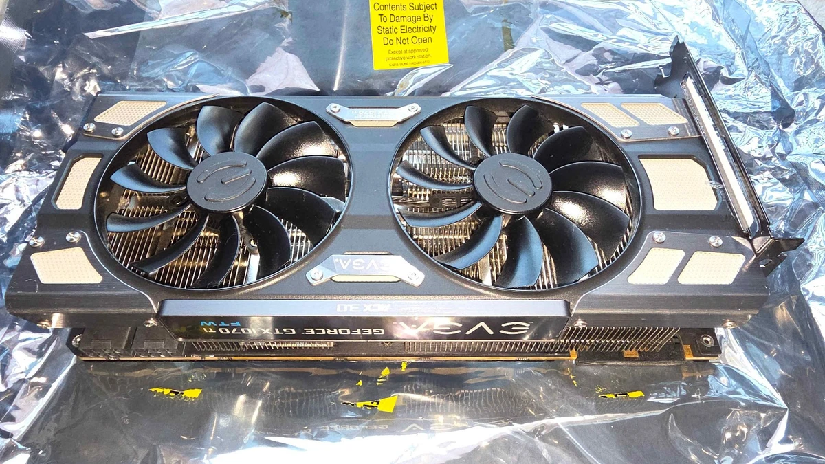 EVGA NVIDIA GeForce GTX 1070 8 GB Memory Computer Graphics Cards