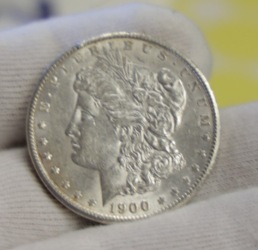 1900 US Morgan Silver Dollar $1 AU+ (Cleaned)
