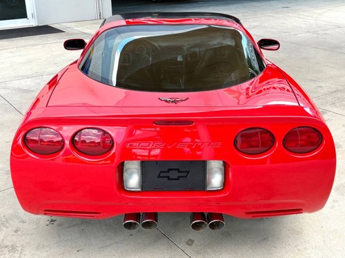 1998 Chevrolet Corvette Base 2dr Hatchback - Picture 8 of 40