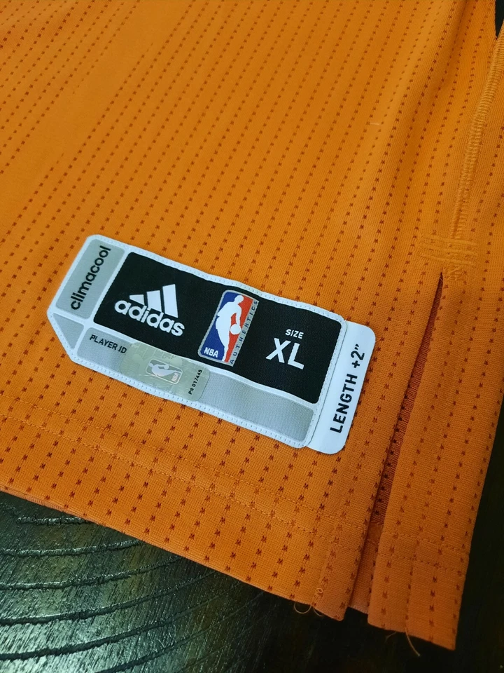 2013 NBA PHOENIX SUNS ERIC BLEDSOE 签名 ADIDAS 正品 SLEEVED REV 30 球衣 — 第 3/4 张图片