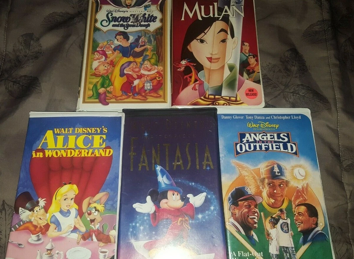 30 VHS Disney Classics And Masterpiece VHS Movies Cds Dvds, 50 OFF
