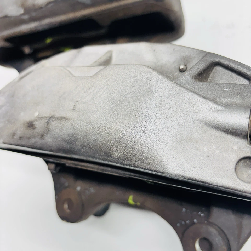 Pinzas de freno Brembo Cadillac XTS 2013-2019 Foto 3 de 4