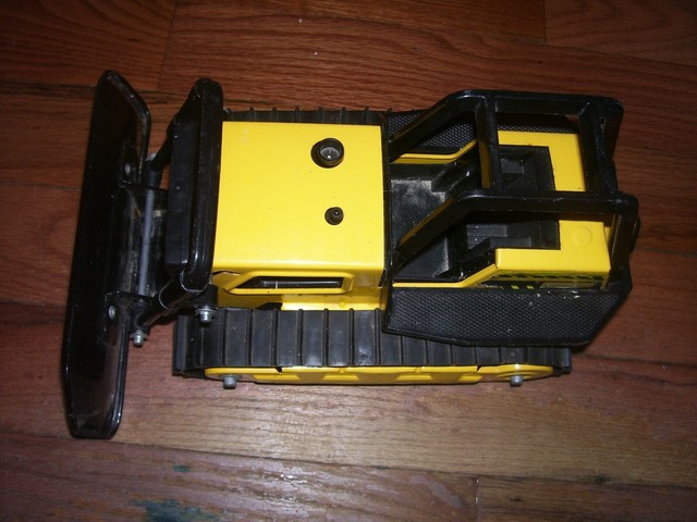 tonka bulldozer plastic