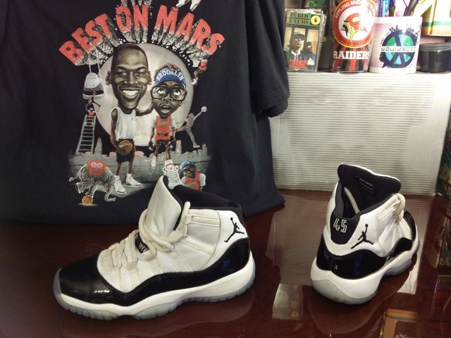 purple space jam jordans