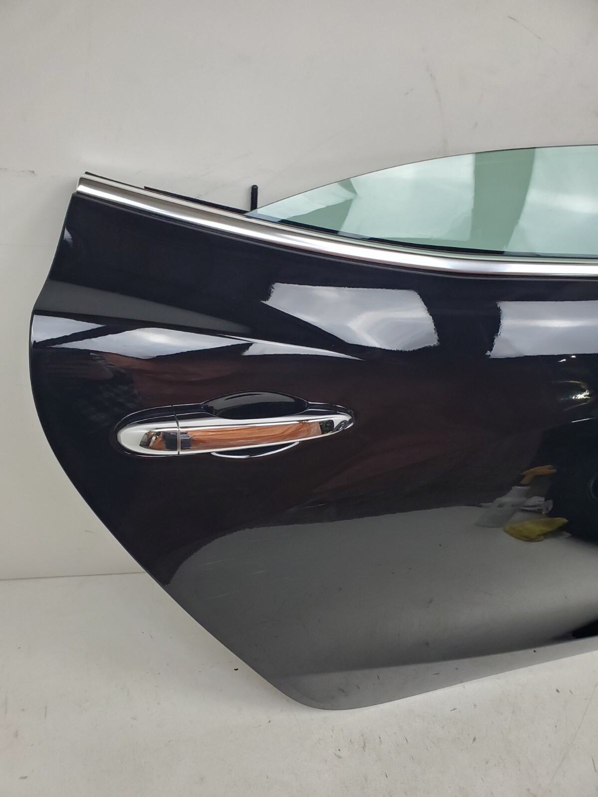 2014-2024 MASERATI GHIBLI SQ4 REAR RIGHT DOOR SHELL W HANDLE SPEAKER 820 BLACK