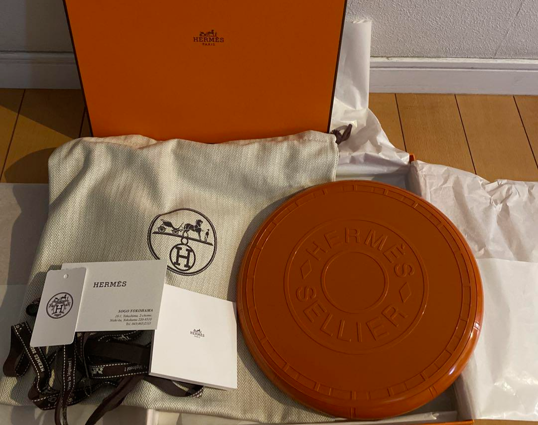NEW HERMES Feu frisbee for dogs plastic Orange 23cm Used w/Box & Storage bag