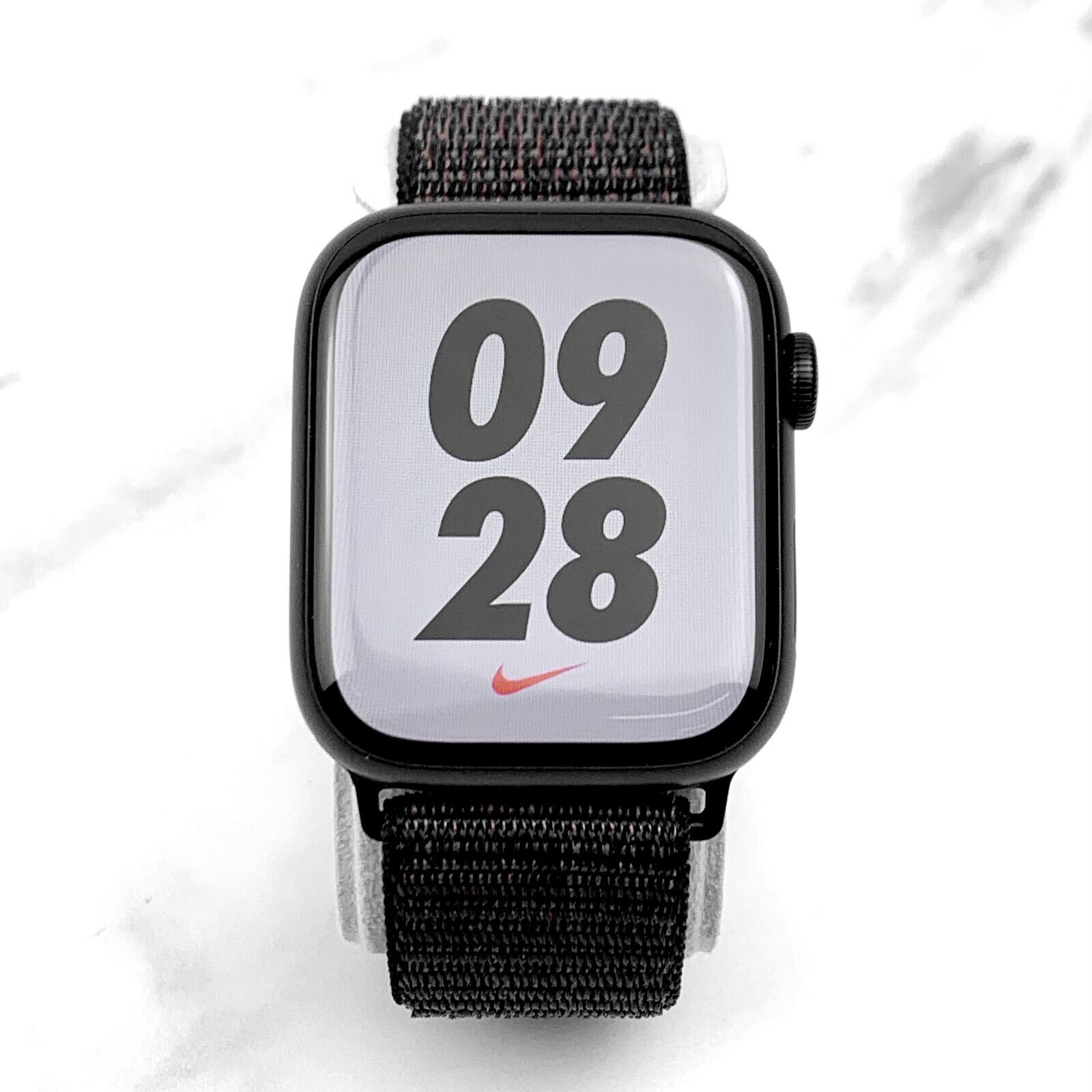 Apple Watch Nike Series 7 45mm Midnight Aluminum Case with 