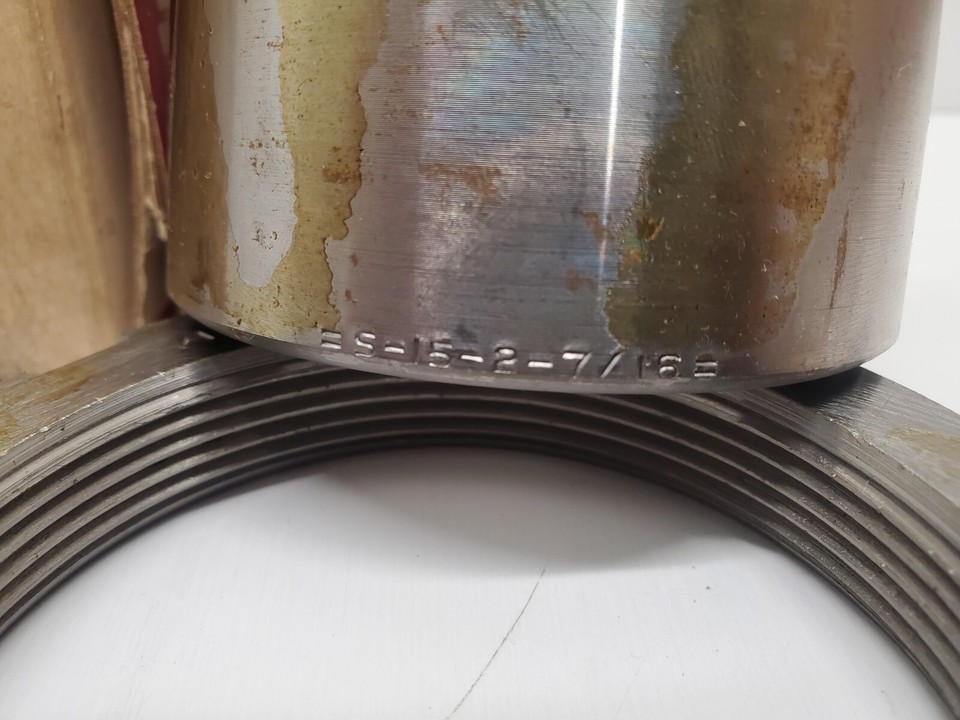 1 Lot of 2 SKF SNW 11x1-15/16 Adapter Sleeve- 1.9375 in, 46.86mm, 2.157