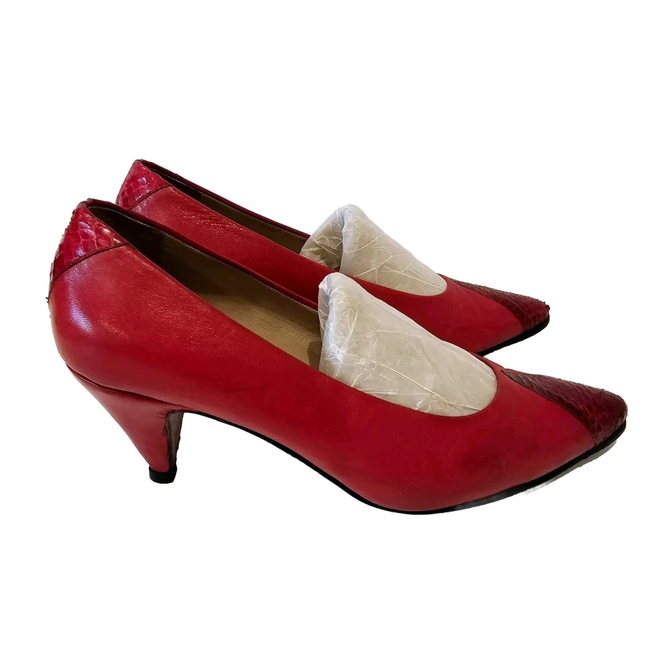 Zapatos de salón para mujer Gucci rojo diseño cocodrilo tacón gatito talla 36,5 Foto 3 de 4