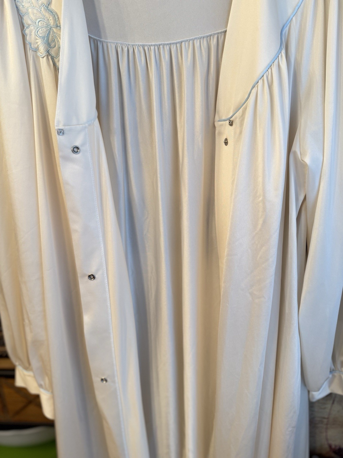 Vtg Ivory Shadowline Nightgown & Robe Set Embroidered & Blue Piping EUC Sz LG