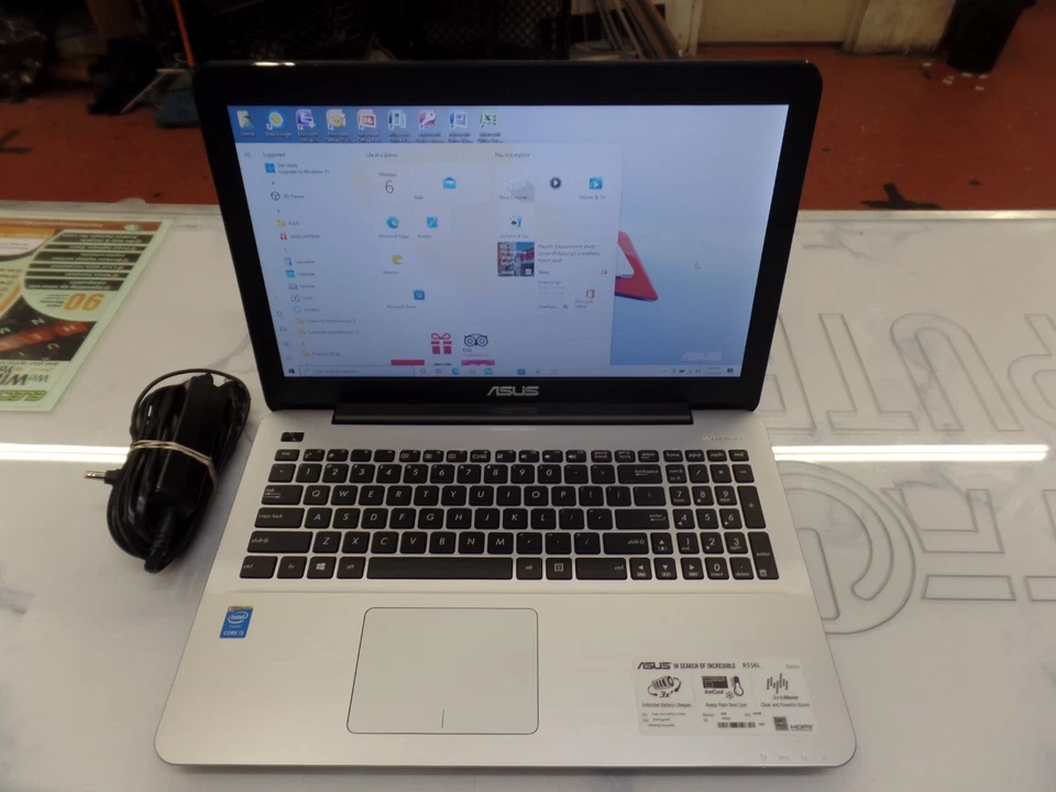 DVD Asus VioBook R556LA-RH31 (WX) 1,70 Ghz i3-4005u 4 GB 500 GB Win10 de 15,6" excelente estado Foto 3 de 4