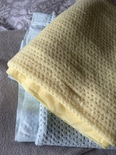 VINTAGE WAFFLE CELLULAR HONEYCOMB SATIN BLANKET THROW KING SIZE LEMON BABY BLUE