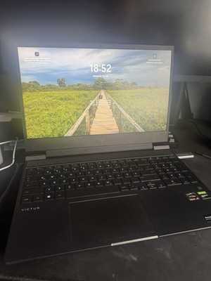 HP Victus 15-fb0xxx Gaming Laptop Ryzen 5 5600H 16GB GTX 1650 512GB oh. WINDOWS