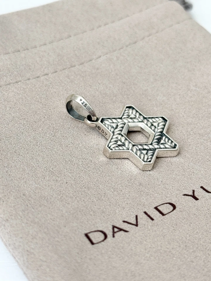 Amuleto colgante de zafiro azul estrella de David para hombre David Yurman en plata de ley Foto 4 de 4