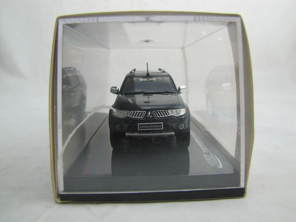 Vitesse 29263 Mitsubishi Challenger Grey - 1:43 - Bild 3 von 4