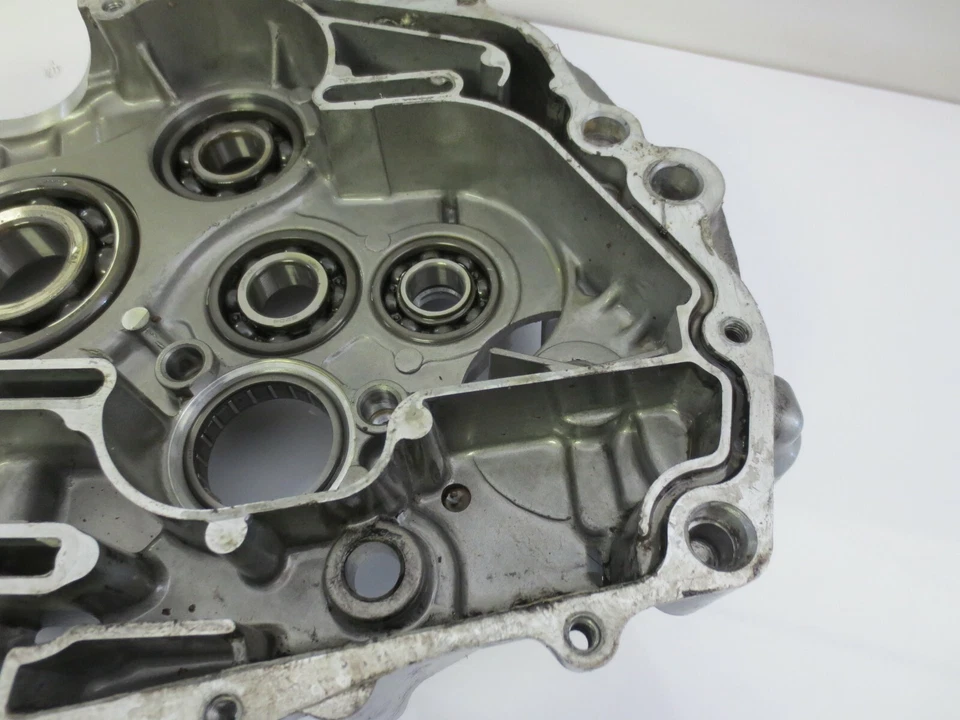 Пустая пара одинаковых картеров двигателя 2000 Yamaha TW200 TW 200 Trailway - Изображение 4 из 4