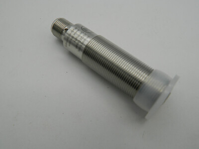 1x IFM OGH202 Reflexlichttaster mit Hintergrundausblendung