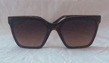 QUAY "Level Up" in Brown tortoise/Smoke lens POLARIZED    BRAND NEW  