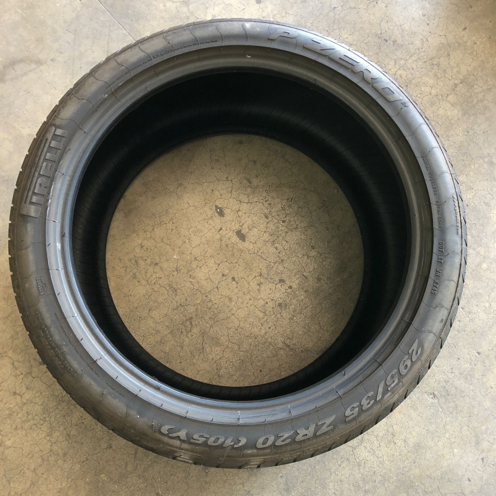 FERRARI 295/35 R20 Pirelli P Zero Tire 295 35 20 