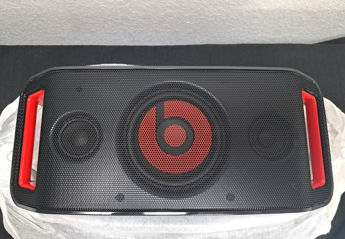 READ** NEW Beats By Dr. Dre Beatbox Portable Speaker - No READ** NEW Beats By Dr. Dre Beatbox Portable Speaker - No