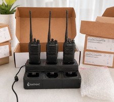 Motorola MOTOTRBO R2 UHF Two Way Radios x3 + 6 Bay Charger Boxed Tested