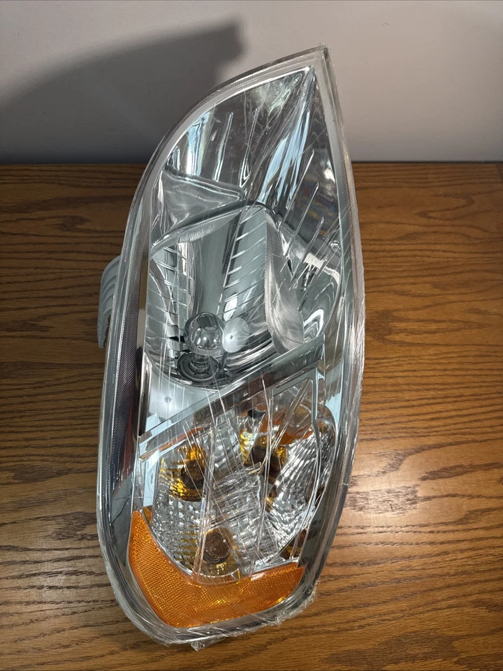 Dorman GM428-B001R Fits 2007-2011 Chevy Aveo 4dr Headlight Passenger Side Foto 2 de 4
