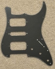Fits Fender&reg; Stratocaster USA/MIM Standard HSH 11-Hole High Gloss Black 3-Ply